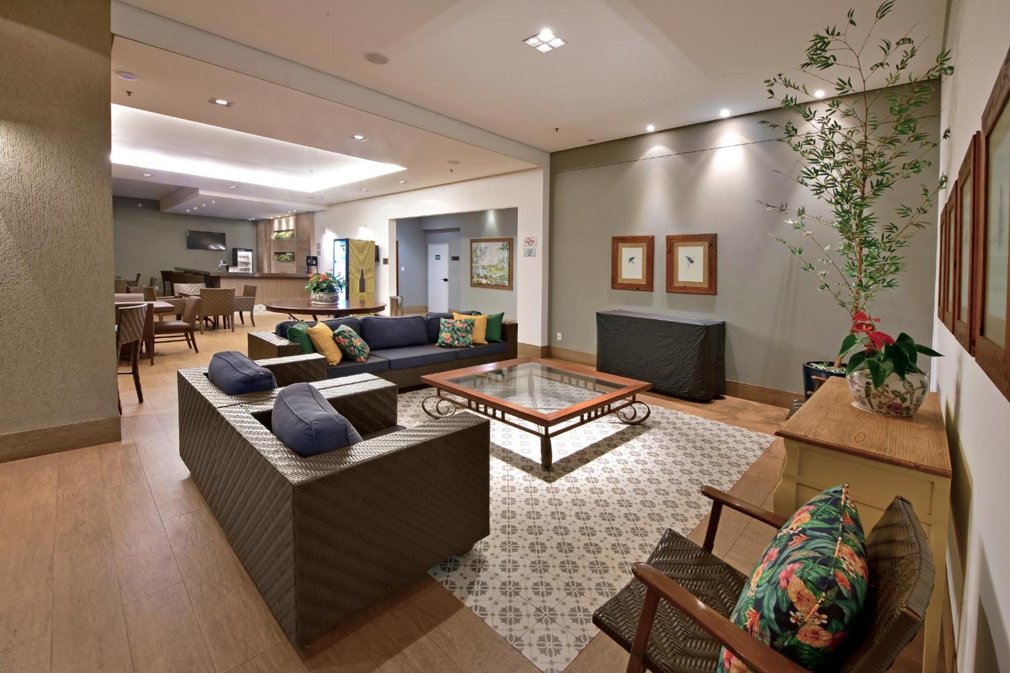 Hotel Mont Blanc Premium Ribeirao Preto Luaran gambar A living room