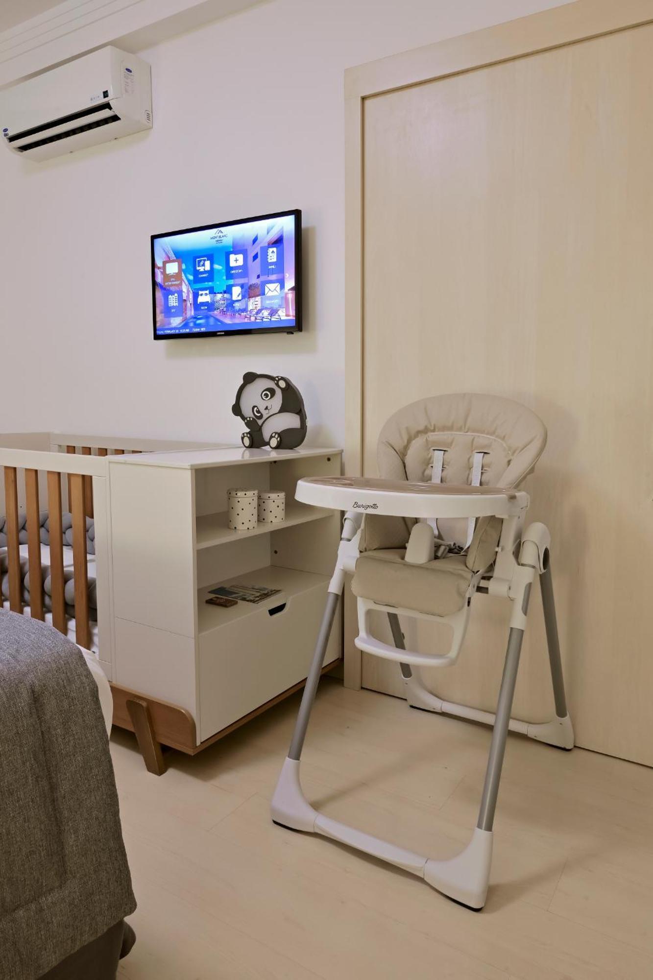 Hotel Mont Blanc Premium Ribeirao Preto Bilik gambar A high chair