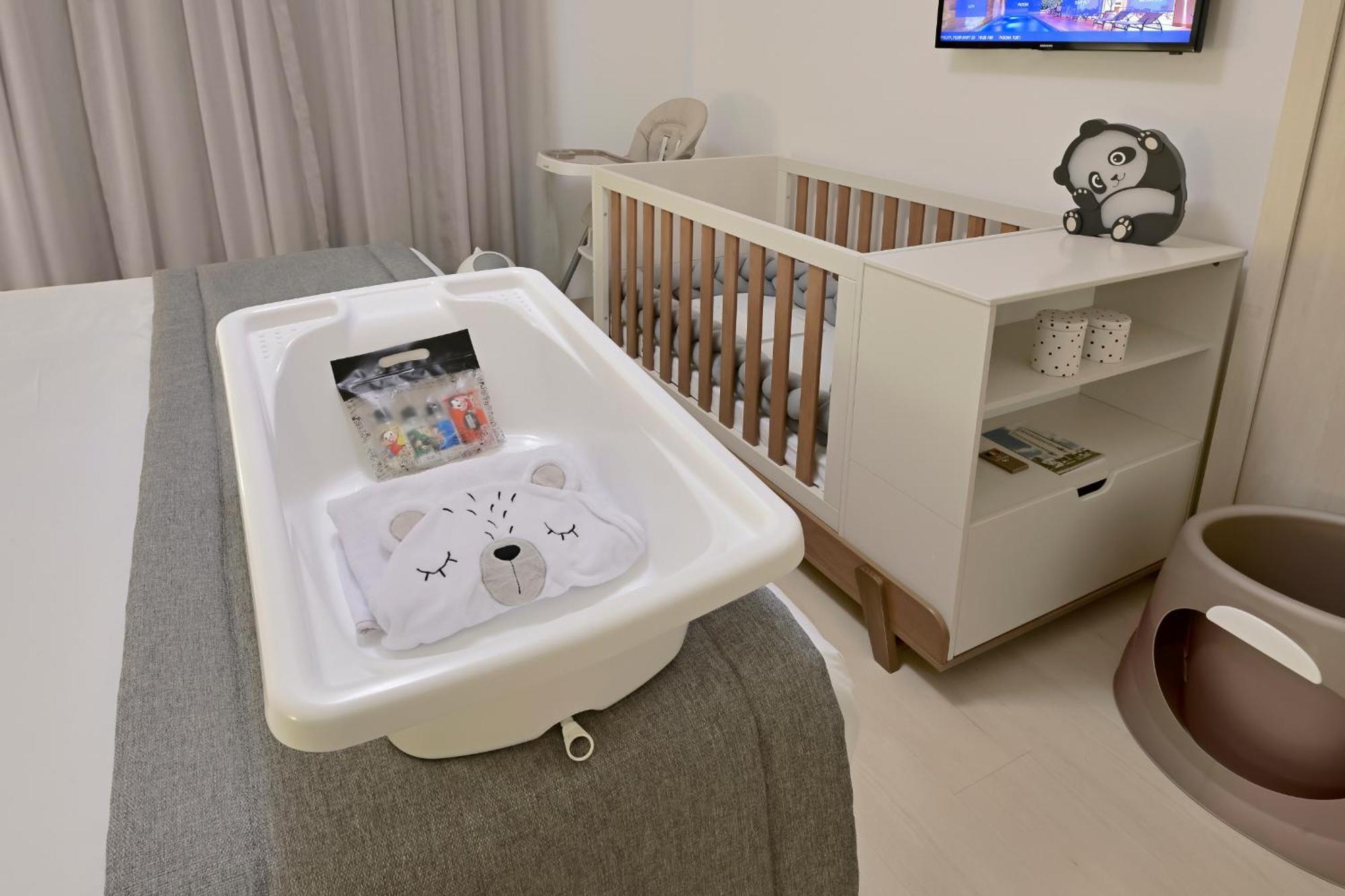 Hotel Mont Blanc Premium Ribeirao Preto Bilik gambar A changing table