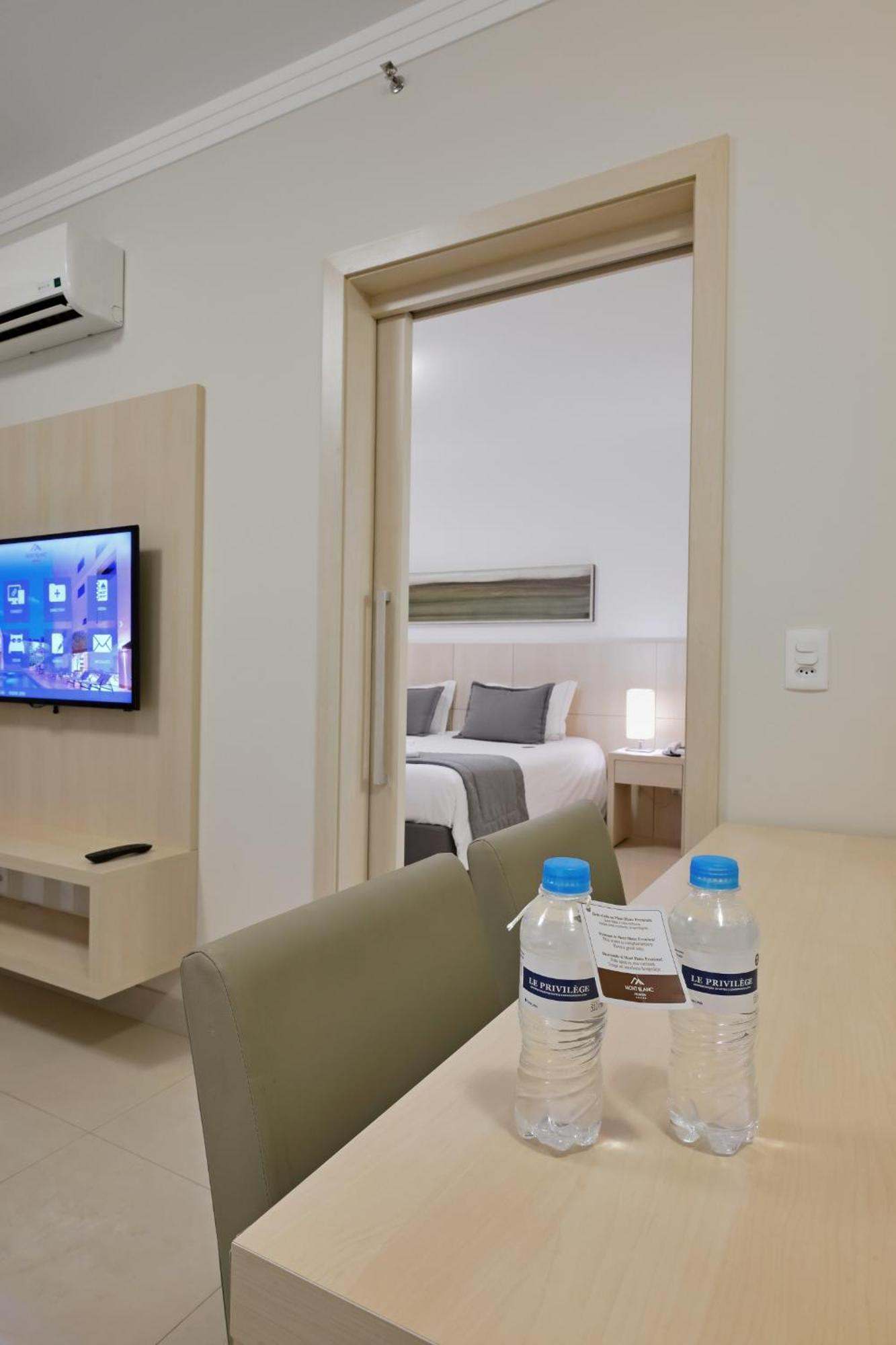 Hotel Mont Blanc Premium Ribeirao Preto Bilik gambar A room at the hotel