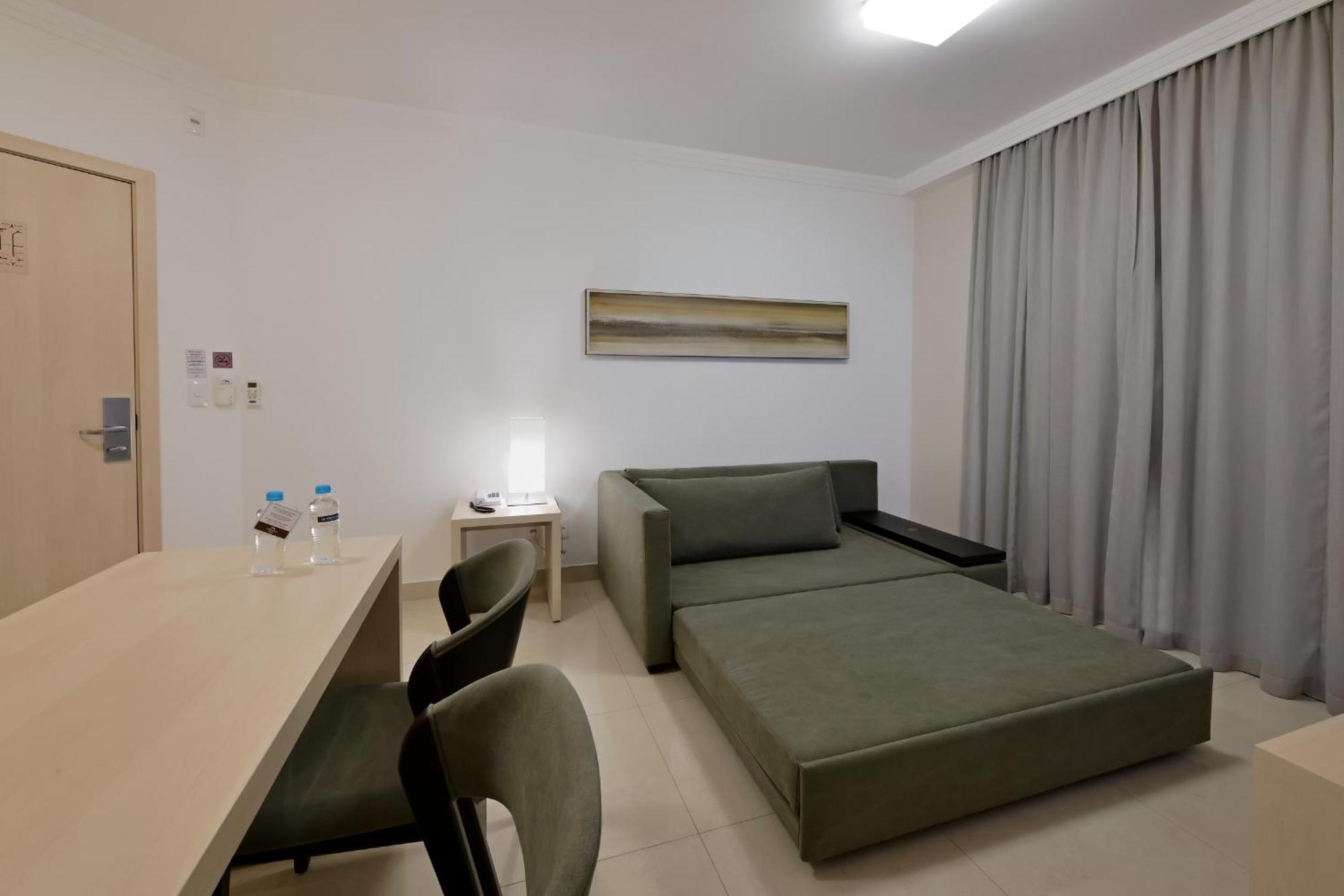 Hotel Mont Blanc Premium Ribeirao Preto Bilik gambar A sofa bed