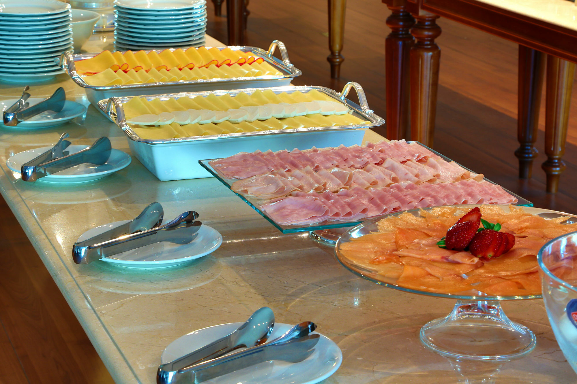 Hotel Mont Blanc Premium Ribeirao Preto Luaran gambar A buffet